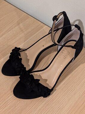 RSVP Talbots Lakia Floral Appliqué Strappy Suede Sandals